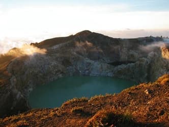 Detail tepian batu Kelimutu